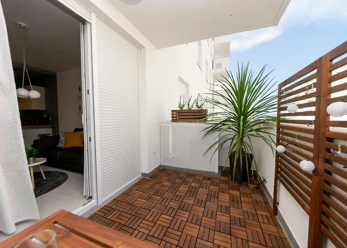Marlo Apartment