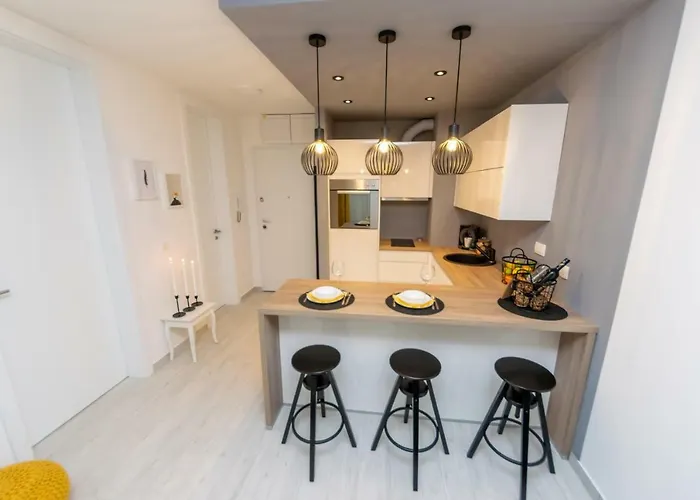 Marlo Apartment